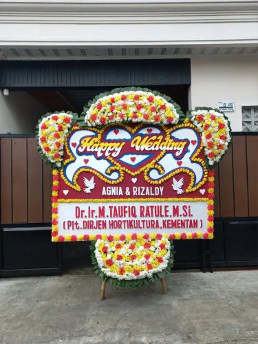 Papan Bunga Pernikahan manahan